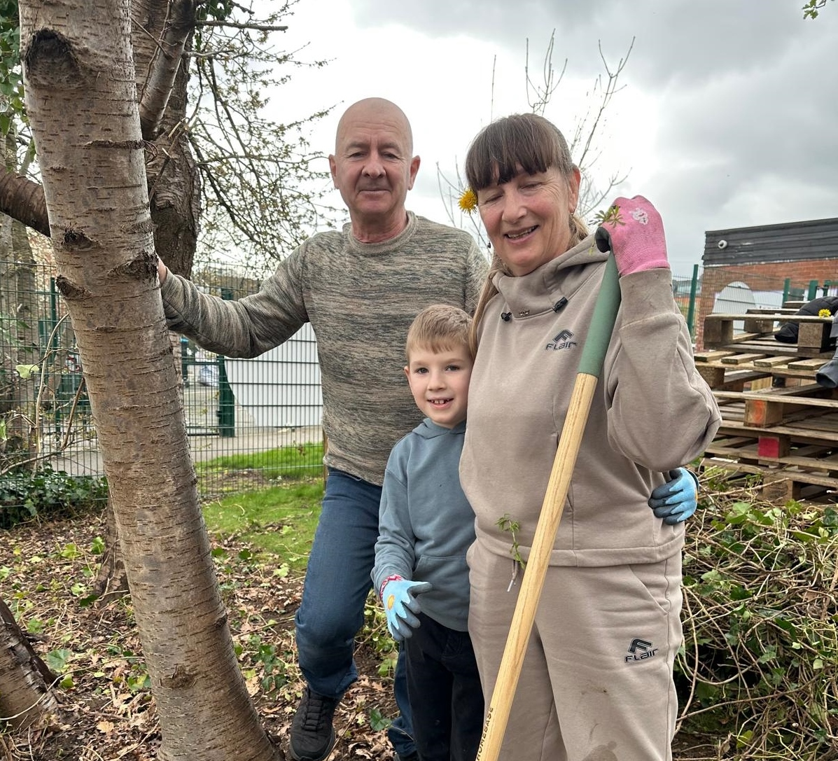 Huntingdon Allotment family volunteers